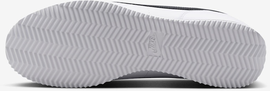 Nike Cortez de Cuero 'Blanco Negro' DM4044-105 Lookbook Nike Cortez de Cuero 'Blanco Negro' DM4044-105