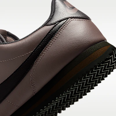 Nike Cortez Pelle Ironstone Baroque Brown Nero DM4044-005 Cheap Nike Cortez Pelle Ironstone Baroque Brown Nero DM4044-005