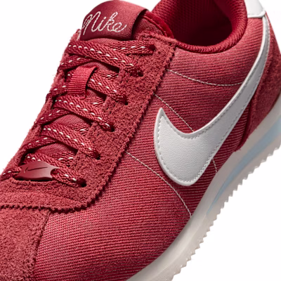 Nike Cortez SE 深紅/大學紅/冰川藍/米白 IM6968-600 Sizing Nike Cortez SE 深紅/大學紅/冰川藍/米白 IM6968-600