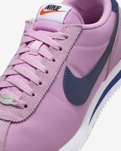 (W) Nike Cortez Tekstil 'Beyond Pink Putih' DZ2795-602 Sizing (W) Nike Cortez Tekstil 'Beyond Pink Putih' DZ2795-602