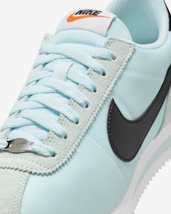 (W) Nike Cortez Tekstil 'Glacier Biru Putih' DZ2795-401 Sizing (W) Nike Cortez Tekstil 'Glacier Biru Putih' DZ2795-401