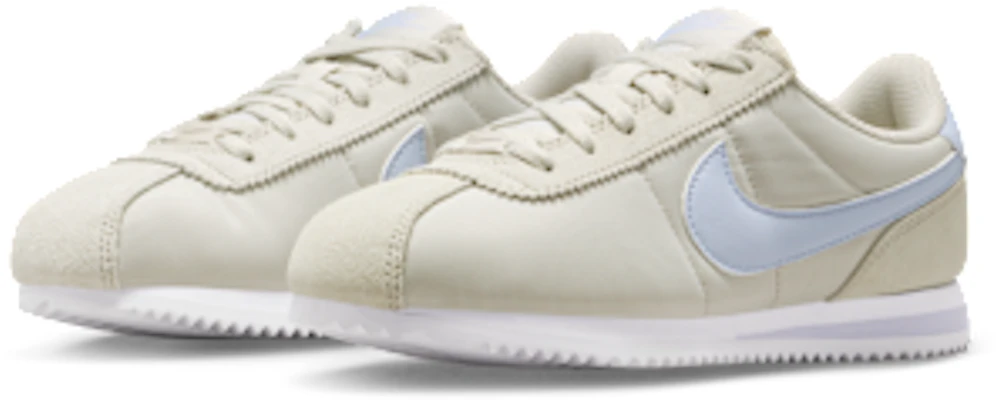 (JR) 耐克Cortez织物浅邦迪/白/白/幽灵配色 IH7654-004 Purchase (JR) 耐克Cortez织物浅邦迪/白/白/幽灵配色 IH7654-004