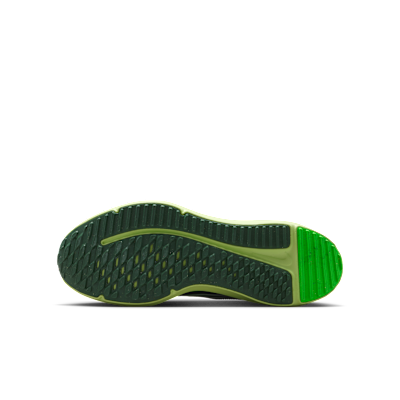 Order (JR) 耐克 Cosmic Runner 黑色/淡液体青柠/毛皮/白色 HM4402-009