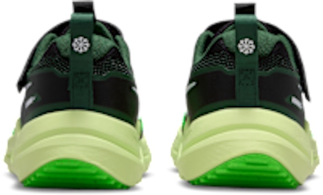 (JR) Nike Cosmic Runner Hitam/Liquid Lime Muda/Fur/Putih HM4400-009 Details for (JR) Nike Cosmic Runner Hitam/Liquid Lime Muda/Fur/Putih HM4400-009