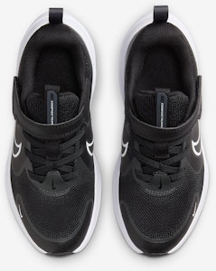 耐吉 Cosmic 跑者 HM4400-003 Shop 耐吉 Cosmic 跑者 HM4400-003