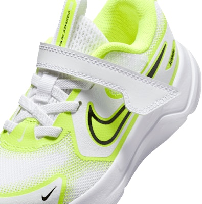 (Youth) Nike Cosmic Runner HM4400-106 Sizing (Youth) Nike Cosmic Runner HM4400-106