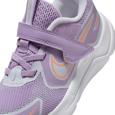 Nike Cosmic Runner HM4400-503 Sizing Nike Cosmic Runner HM4400-503