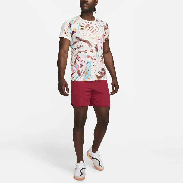 Shop ナイキ コート ドライフィット スラム ココナッツミルク カラーブロック Tシャツ. DX5526-113