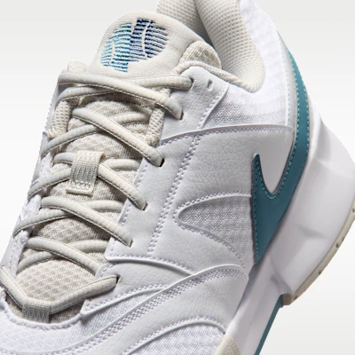 Nike Court Lite 4 Putih/Light Bone/Slate Baru/Biru Smoky FD6574-112 Sizing Nike Court Lite 4 Putih/Light Bone/Slate Baru/Biru Smoky FD6574-112