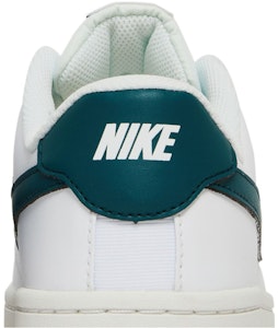 ナイキ コートロイヤル 2 LOW 白/ダークティールグリーン CQ9246-105 Sizing ナイキ コートロイヤル 2 LOW 白/ダークティールグリーン CQ9246-105