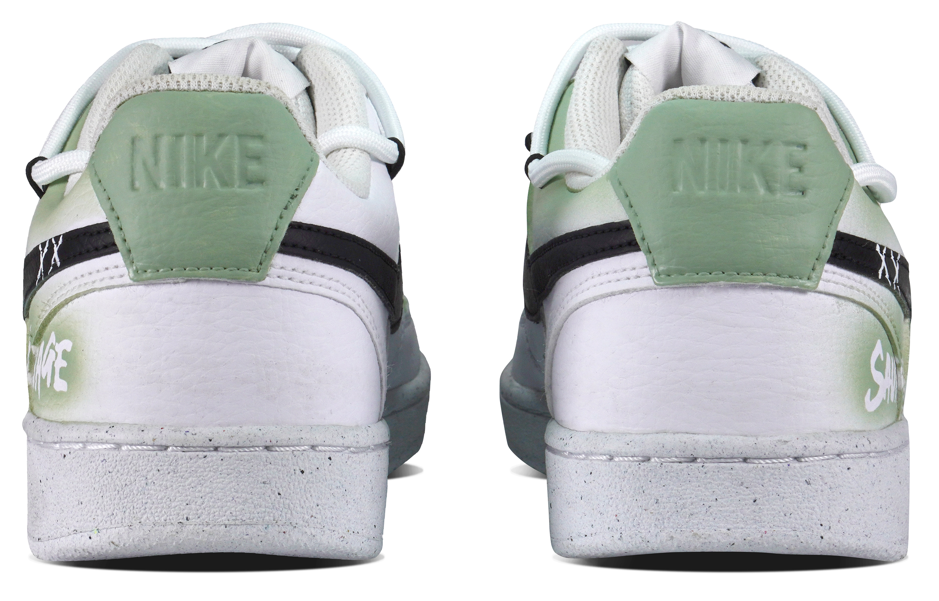 Shop 나이키 코트 비전 로우 '야성적 성장' (52 characters) DH2987-101-447769