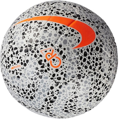 나이키 CR7 스노우 레오파드 한정판 축구공 사이즈 4/5 트레이닝 볼 그레이 CQ7432-100 Shop 나이키 CR7 스노우 레오파드 한정판 축구공 사이즈 4/5 트레이닝 볼 그레이 CQ7432-100