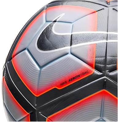 ナイキ CR7 サッカーボール サイズ5 耐久性 PU 滑り止め グレー/オレンジ SC3041-012 Lookbook ナイキ CR7 サッカーボール サイズ5 耐久性 PU 滑り止め グレー/オレンジ SC3041-012