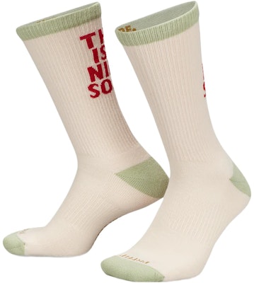 Nike Cushioned Crew Socks Alphabet Print Beige Unisex Mid-Calf FB3272-838 Buy Nike Cushioned Crew Socks Alphabet Print Beige Unisex Mid-Calf FB3272-838