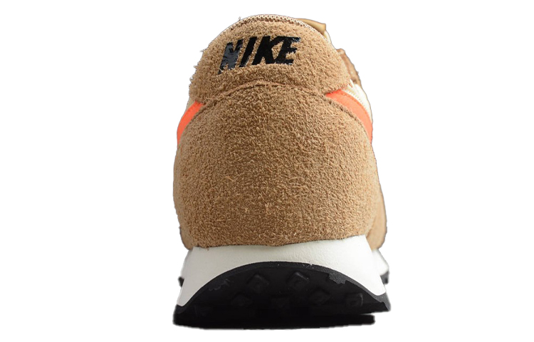 Shop Nike Daybreak SP Low-Top Kuning BV7725-710