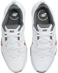 耐克 Defy All Day “白色” DJ1196-104 Lookbook 耐克 Defy All Day “白色” DJ1196-104