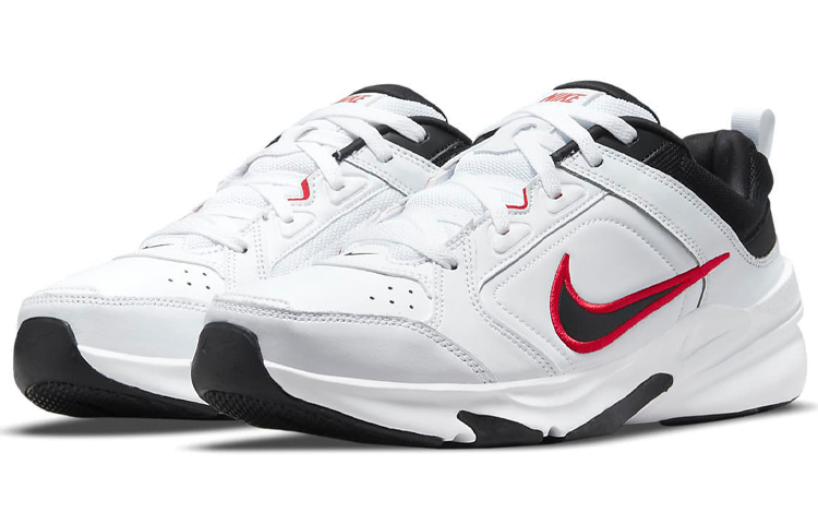 Shop Nike Defy All Day "Blanc et Rouge Université" DJ1196-101