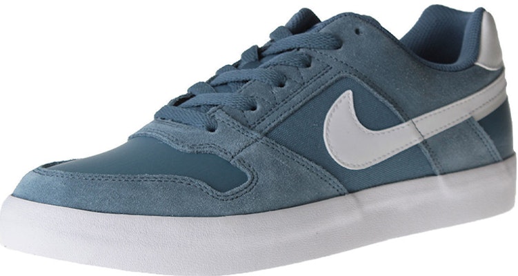 耐克 Delta Force Vulc SB '雷暴' 942237-401 Lookbook 耐克 Delta Force Vulc SB '雷暴' 942237-401