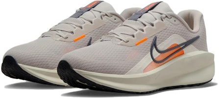 耐克 Downshifter 13 '浅铁矿蓝雷霆蓝' FD6454-009 Lookbook 耐克 Downshifter 13 '浅铁矿蓝雷霆蓝' FD6454-009