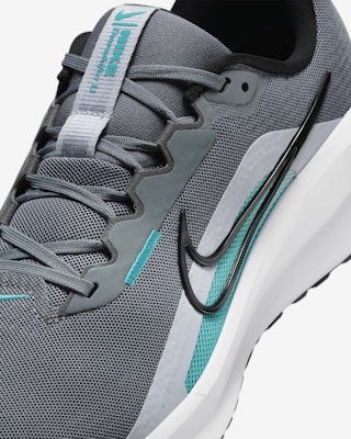 ナイキ ダウンシフター 13【オンライン限定直販】 FD6454-005 Sizing ナイキ ダウンシフター 13【オンライン限定直販】 FD6454-005