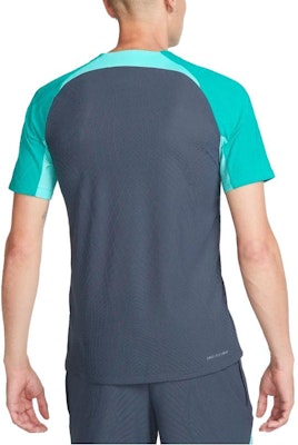 Nike Dri-FIT ADV FC 巴塞隆納 Strike Elite 配色 足球上衣 FD4141-438 Lookbook Nike Dri-FIT ADV FC 巴塞隆納 Strike Elite 配色 足球上衣 FD4141-438