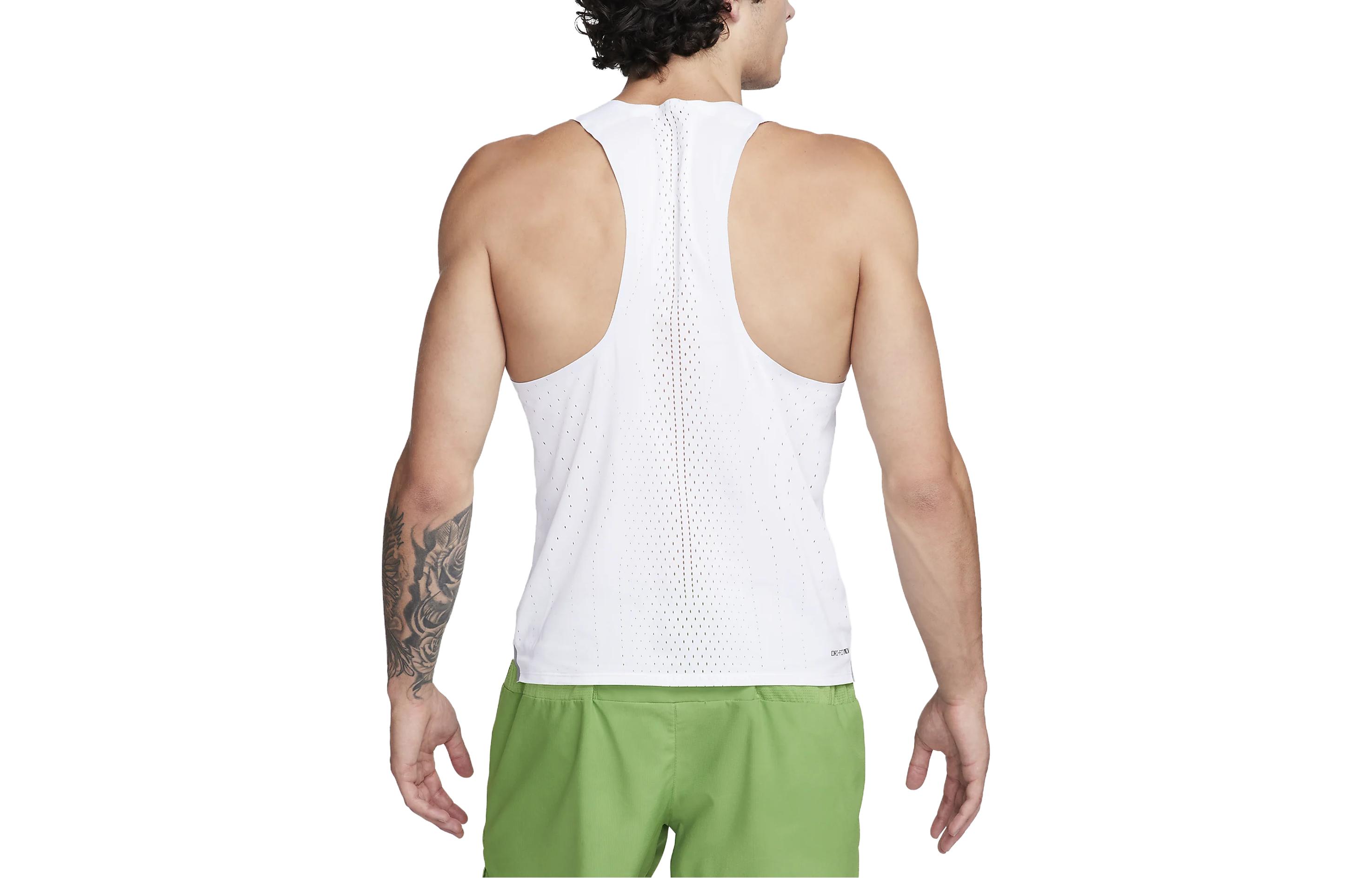 Lookbook 나이키 드라이-핏 ADV 오리건 트랙 클럽 에어로스위프트 로고 런닝 탱크 화이트 DR5812-100