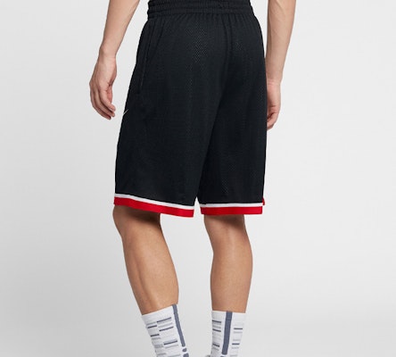 Nike Dri-Fit Classic Black Quick-Dry Basketball Shorts AQ5601-010 Purchase Nike Dri-Fit Classic Black Quick-Dry Basketball Shorts AQ5601-010