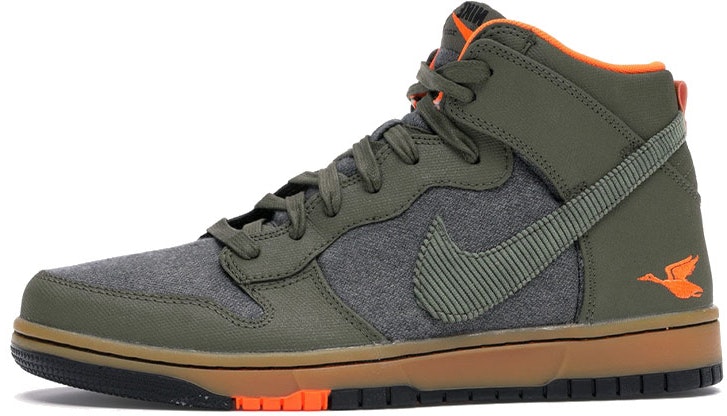 nike-dunk-cmft-prm-swoosh-social-club