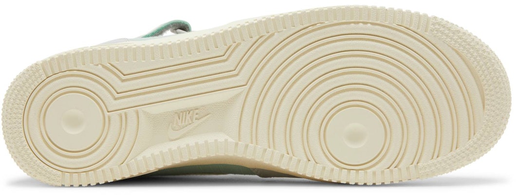 Nike Dunk High 'Certified Fresh' DQ8766-002 Shop Nike Dunk High 'Certified Fresh' DQ8766-002