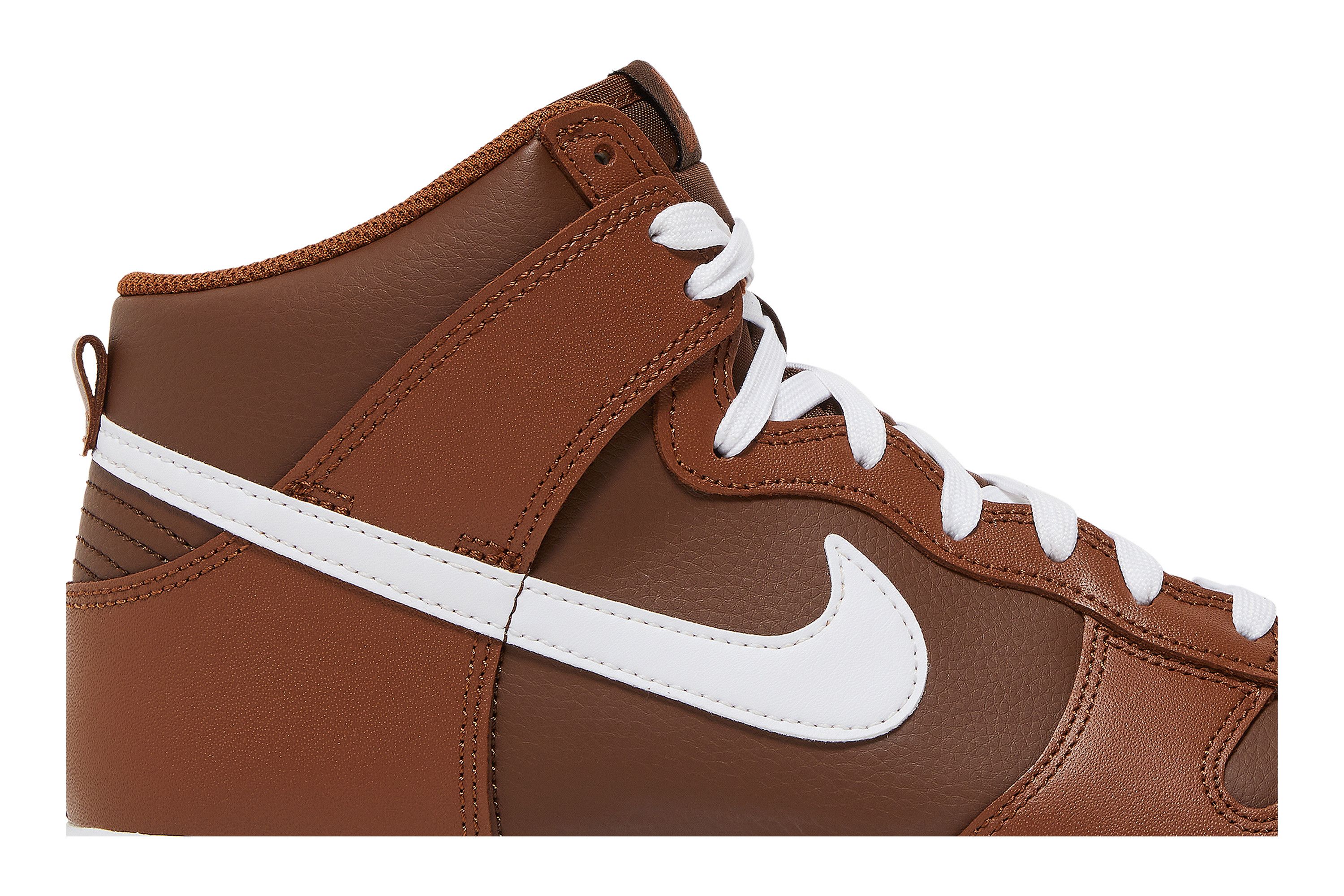 Lookbook Nike Dunk High 'Chocolate' DJ6189-200