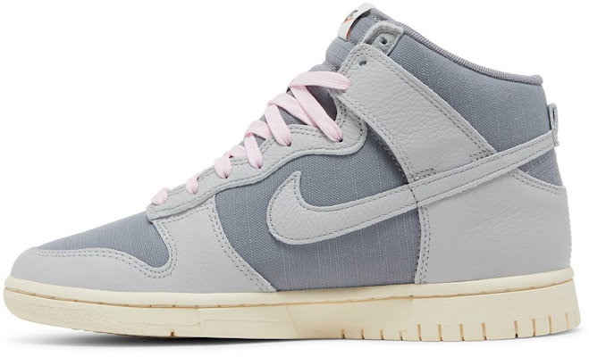Nike Dunk High 'Smoke Gray' DQ8800-001 Lookbook Nike Dunk High 'Smoke Gray' DQ8800-001