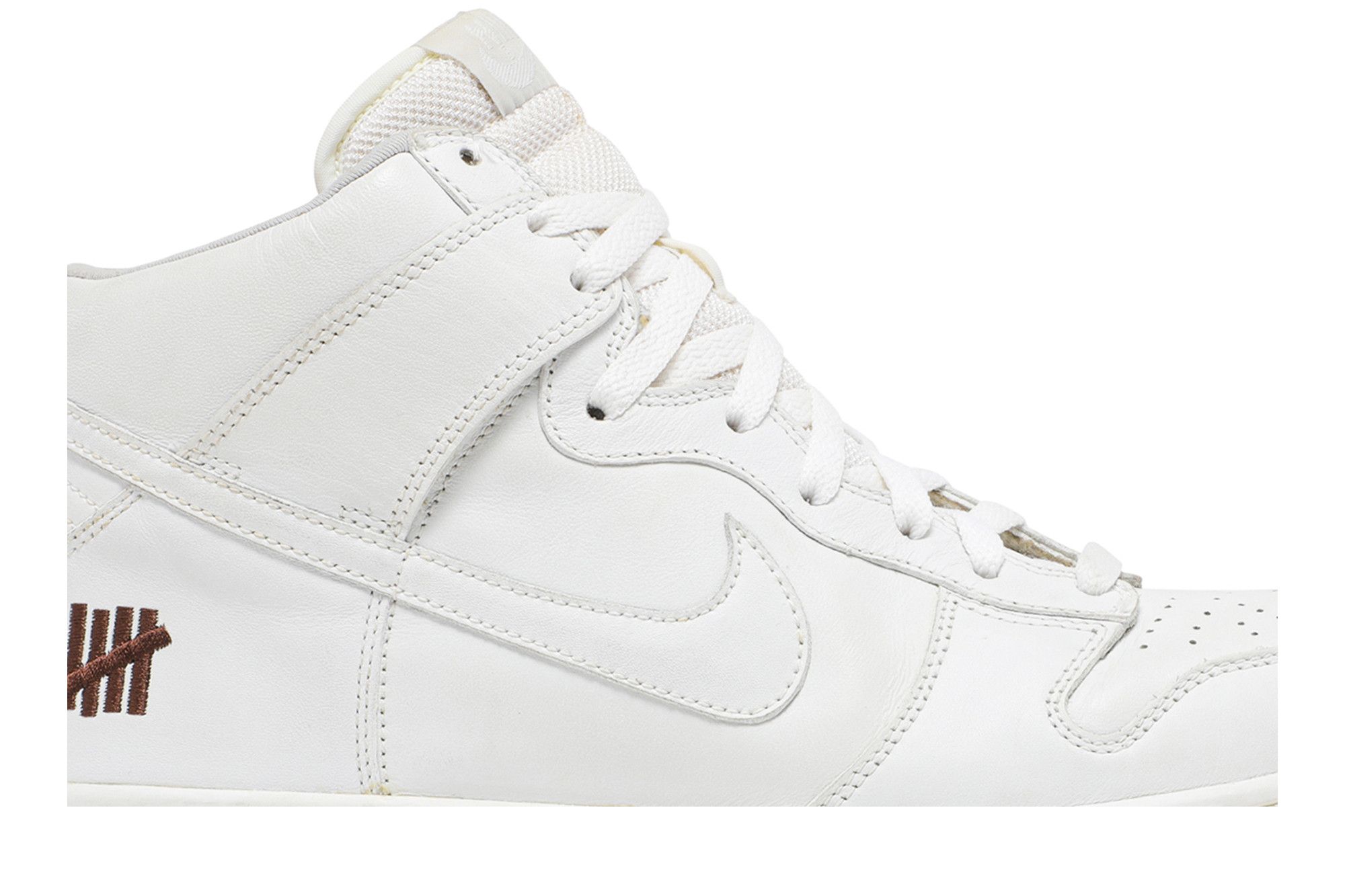 Order Nike Dunk High 'Undefeated' BMB238M3