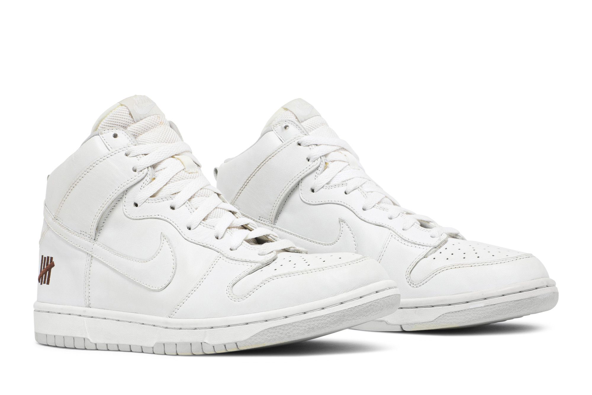 Cheap Nike Dunk High 'Undefeated' BMB238M3