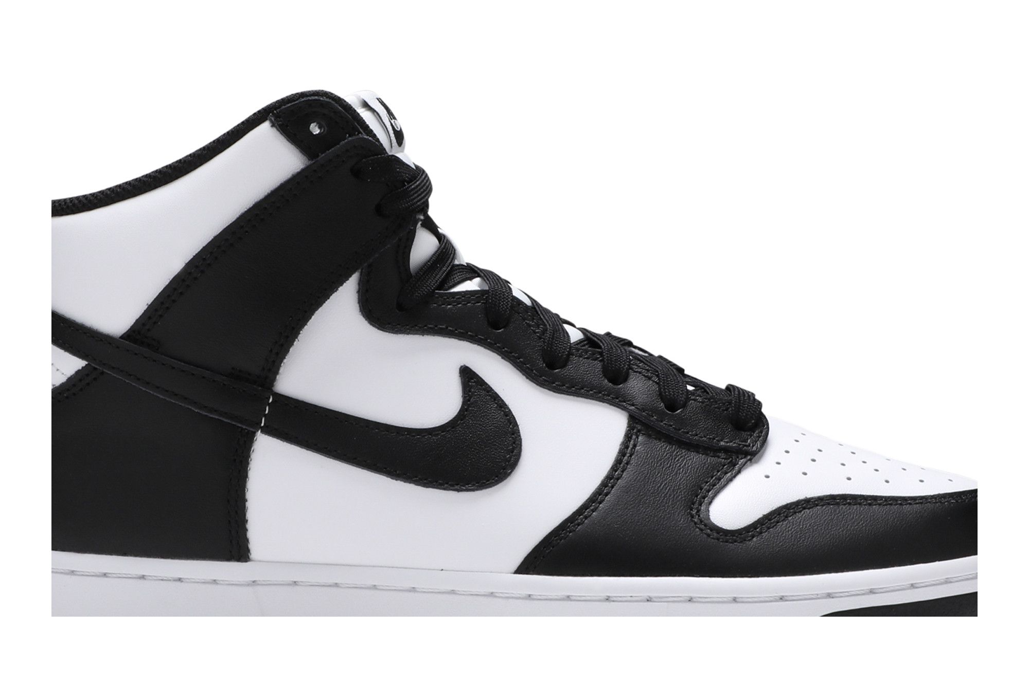 Lookbook Nike Dunk High 'Putih Hitam' DD1399-105