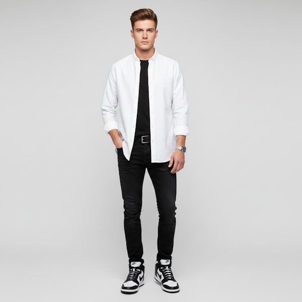 耐克Dunk高帮篮球鞋'白黑配色' DD1399-105 Lookbook 耐克Dunk高帮篮球鞋'白黑配色' DD1399-105