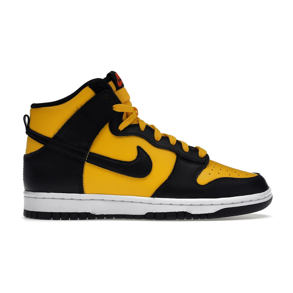 Black and yellow dunks on sale