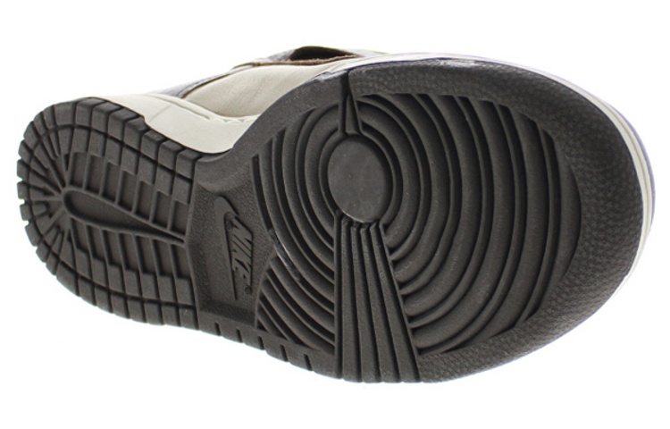 Lookbook Nike Dunk High Premium 'Baroque Khaki' Sepatu Pria Sneakers 306968-221