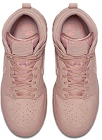Nike Dunk High 高幫 板鞋 女款 櫻花粉 Shop Nike Dunk High 高幫 板鞋 女款 櫻花粉