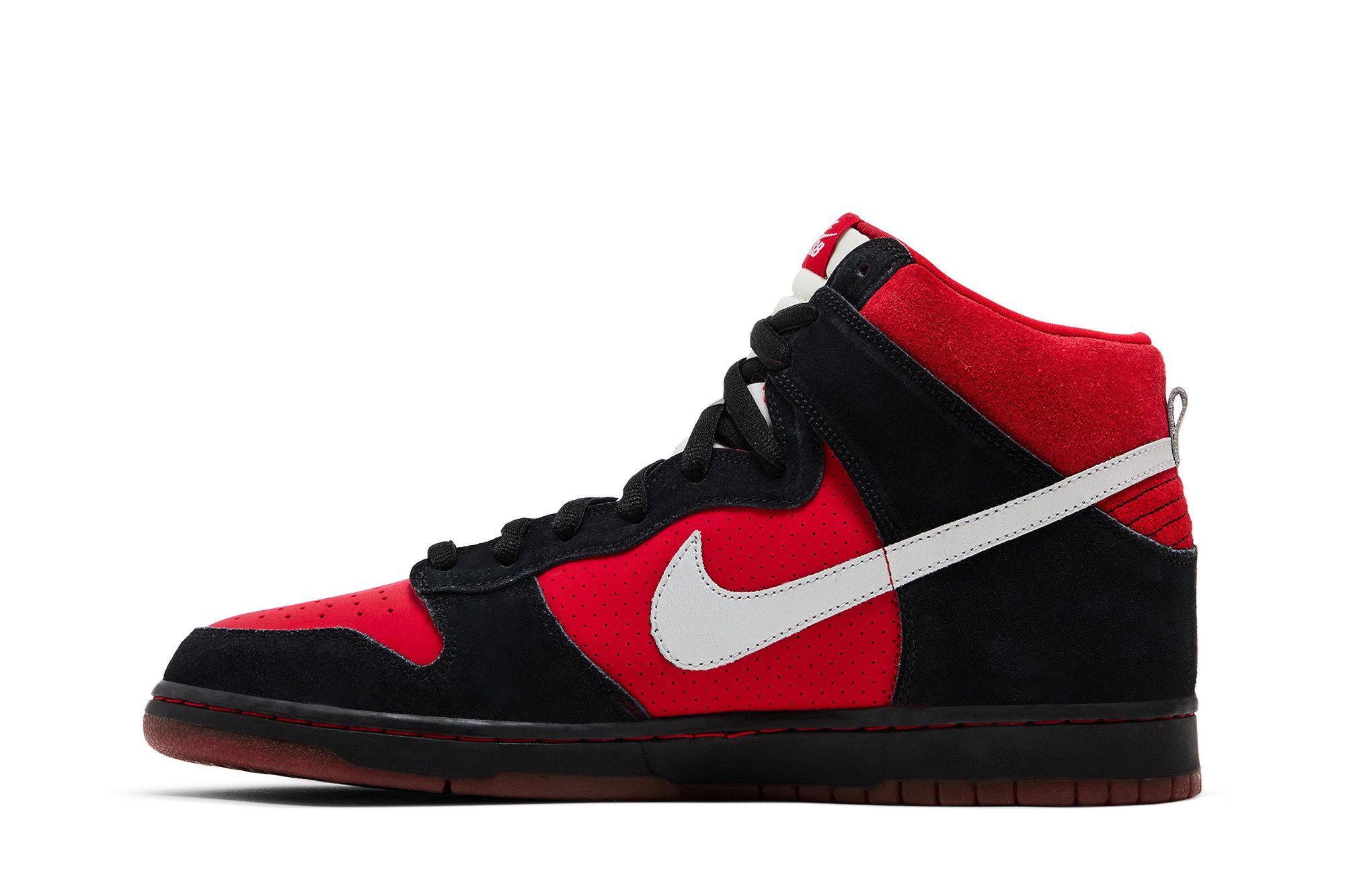 Lookbook 나이키 덩크 하이 프로 SB '레드' 305050-601