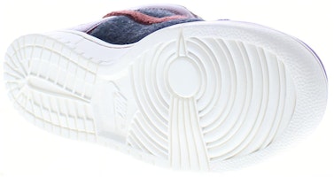 나이키 덩크 하이 슈프림 '디스트로이어' (43 characters) 318655-061 Shop 나이키 덩크 하이 슈프림 '디스트로이어' (43 characters) 318655-061