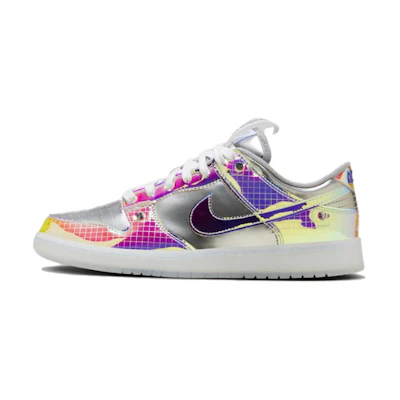 Nike Dunk Low 'Be True'