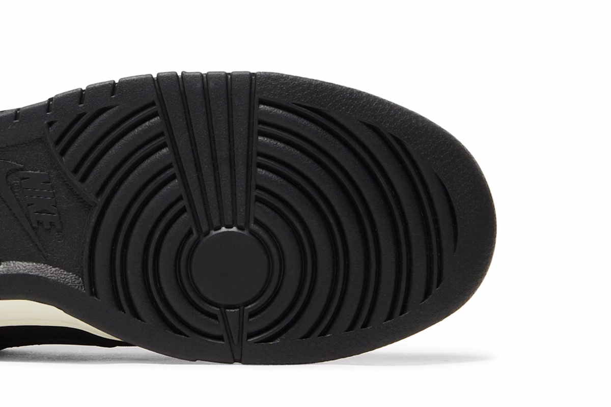 Nike Dunk Low 'Black Canvas'