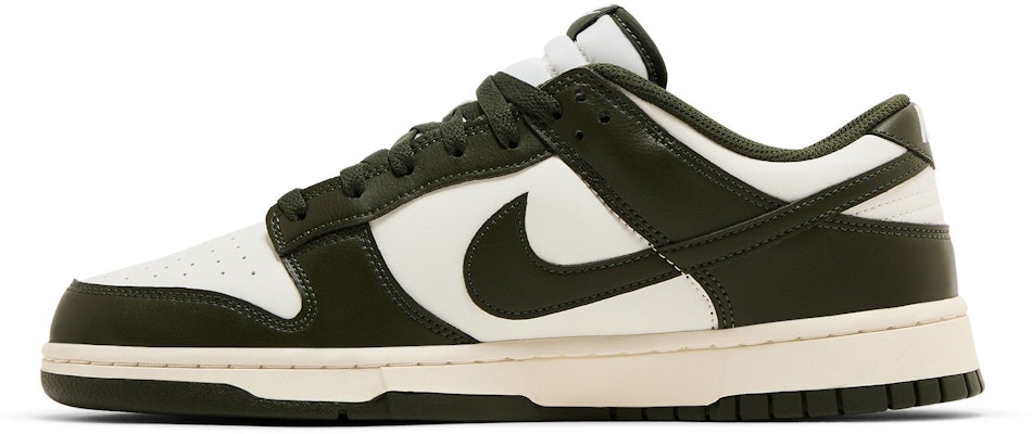 Nike Dunk Low「軍綠色」 HF5441-102 Lookbook Nike Dunk Low「軍綠色」 HF5441-102