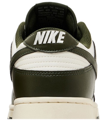 Nike Dunk Low「軍綠色」 HF5441-102 Sizing Nike Dunk Low「軍綠色」 HF5441-102