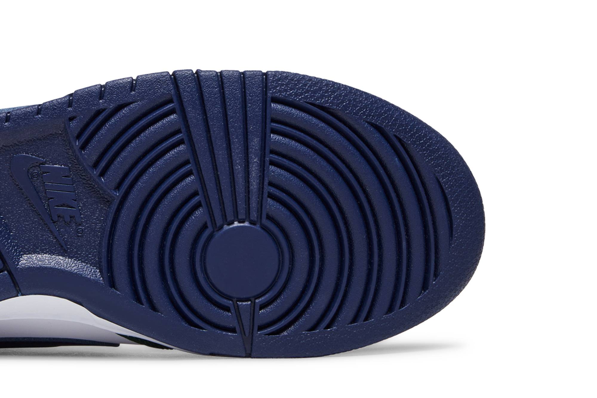 Purchase Nike Dunk Low 'Fir Midnight Navy' - Hijau Fir Midnight Navy FV6911-300