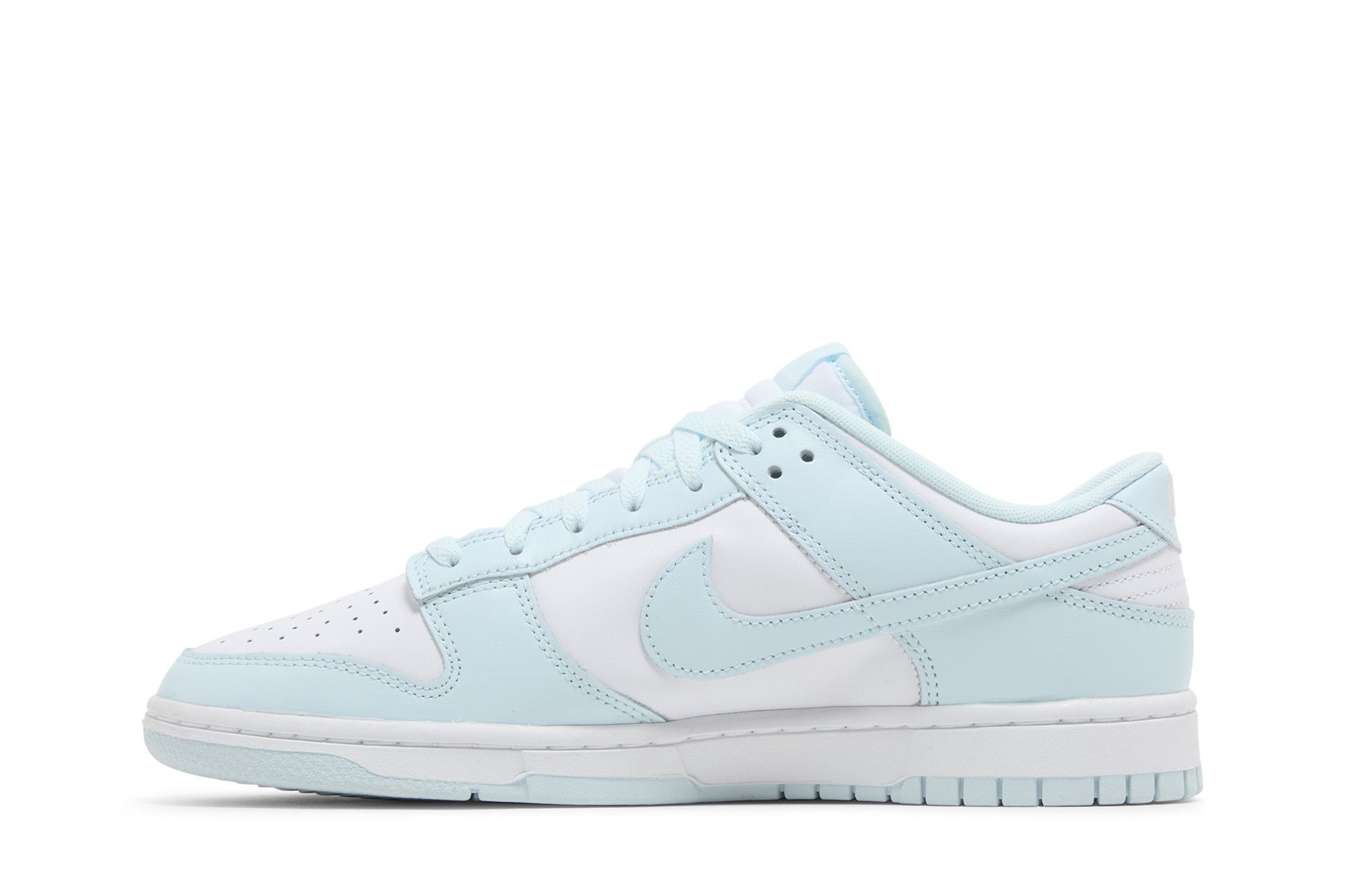 Shop ナイキ ダンク ロー "グレーシャーブルー" (Nike Danku Rō "Gurēshā Burū") DV0833-104