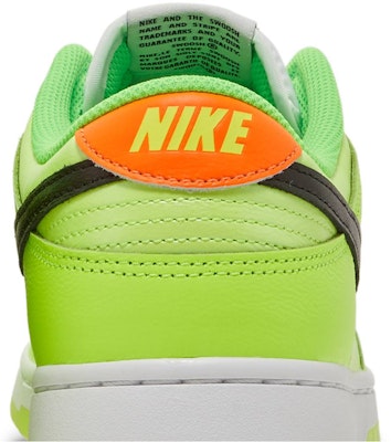 Nike Dunk Low 'Glow In The Dark' FJ4610-702 Sizing Nike Dunk Low 'Glow In The Dark' FJ4610-702