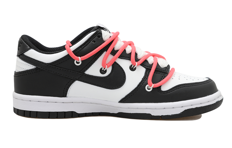 Nike Dunk Low 'Graffiti Love - Panda' 圖 3