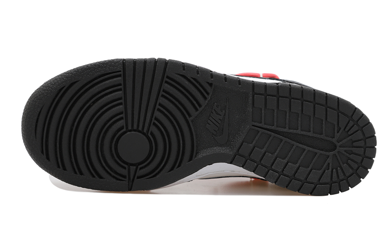 Nike Dunk Low 'Graffiti Love - Panda' 圖 7