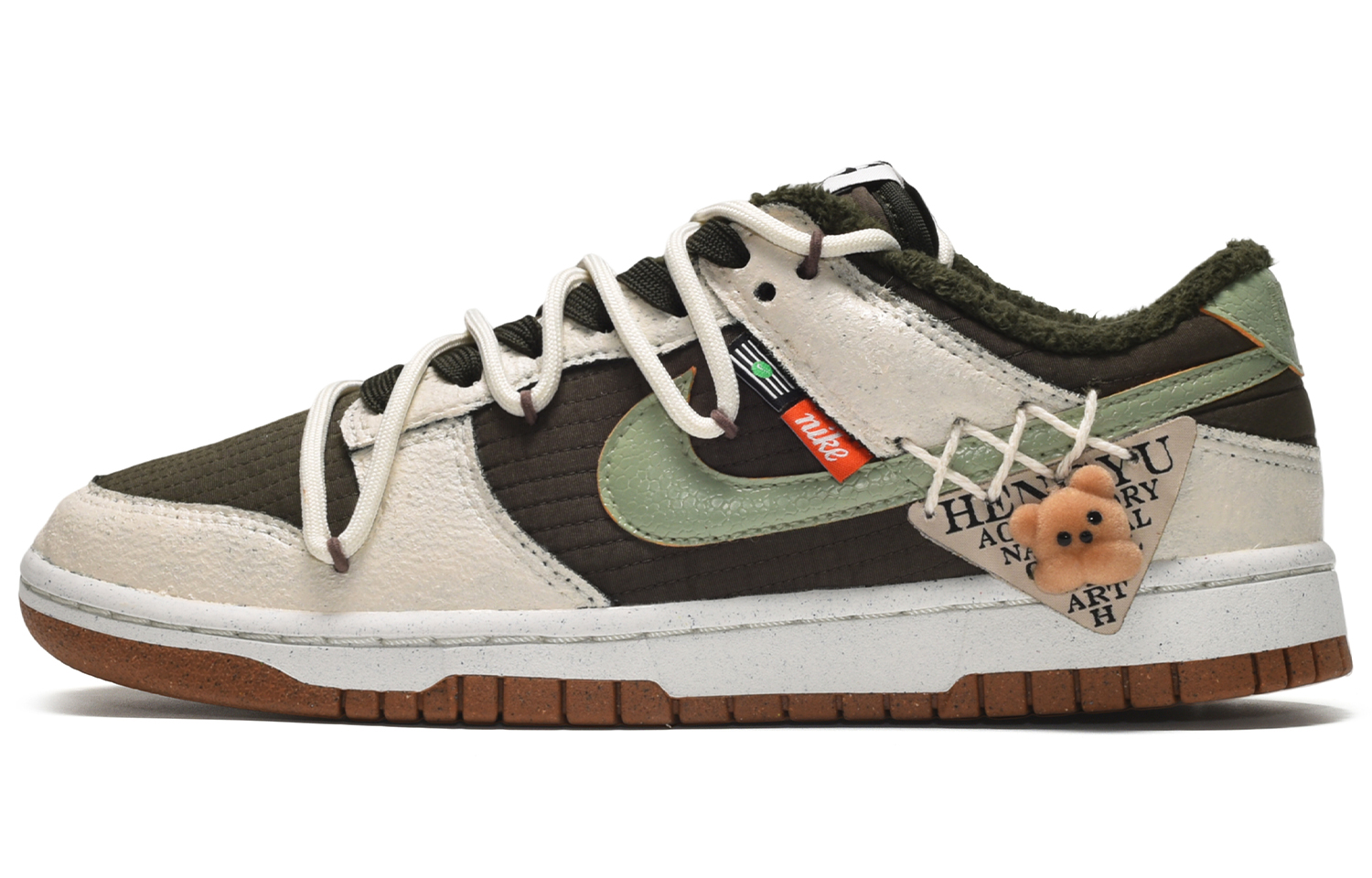 Buy Nike Dunk Low 'Hijau Lapangan Anak Beruang' DD3358-300-471125